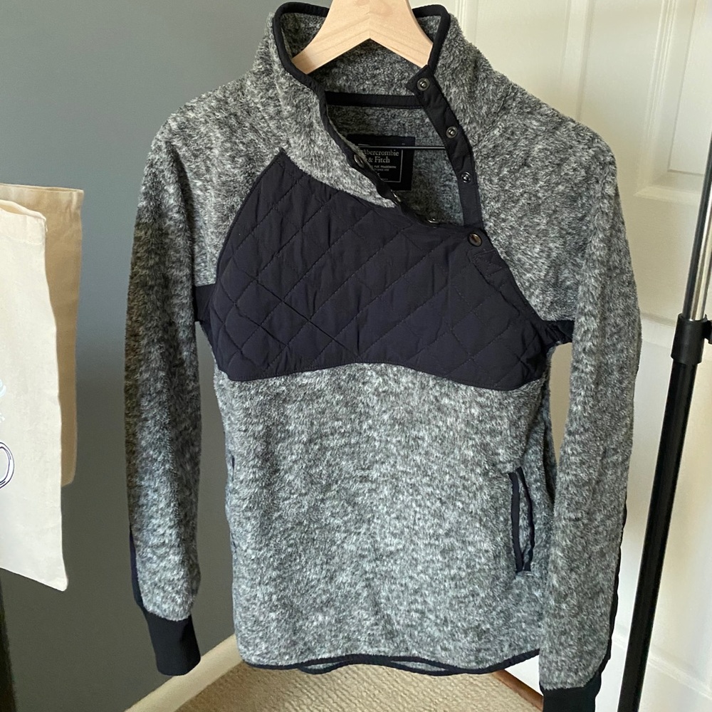 Abercrombie pullover